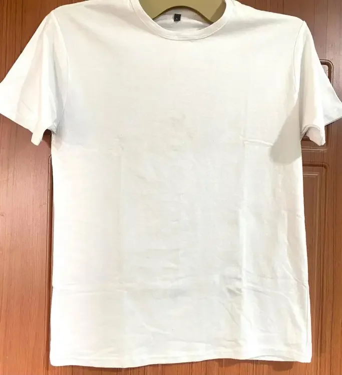 Men Plain white T-shirt