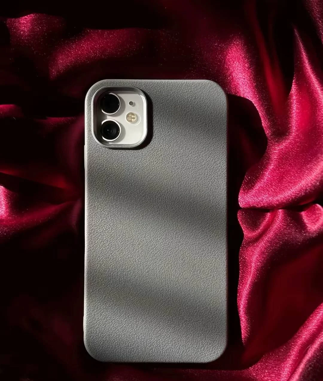 𝐏𝐫𝐞𝐦𝐢𝐮𝐦 𝐓-𝐒𝐞𝐫𝐢𝐞𝐬 𝐢𝐏𝐡𝐨𝐧𝐞 𝐂𝐨𝐯𝐞𝐫𝐬 — 𝐁𝐮𝐲 𝟏 𝐆𝐞𝐭 𝟏 𝐅𝐑𝐄𝐄!