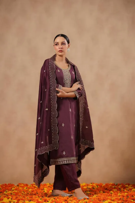 Purple Embroidered Kurta Pant Set With Dupatta